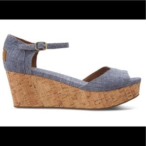 NWOT TOMS Denim Wedges